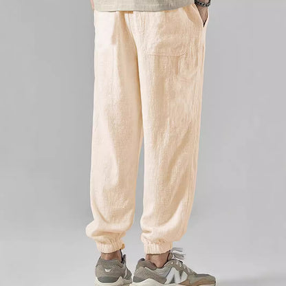 Casual men's pants in lightweight fabric with tapered leg Chic and Style