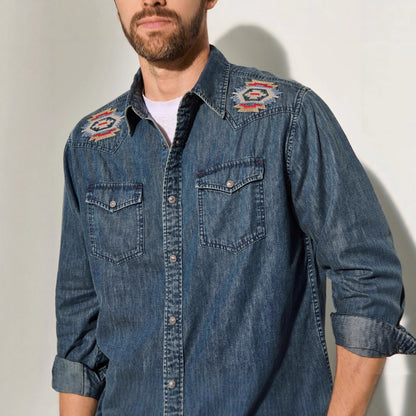 Chemises en jean pour hommes avec un design de broderie attrayant Chic und Stil
