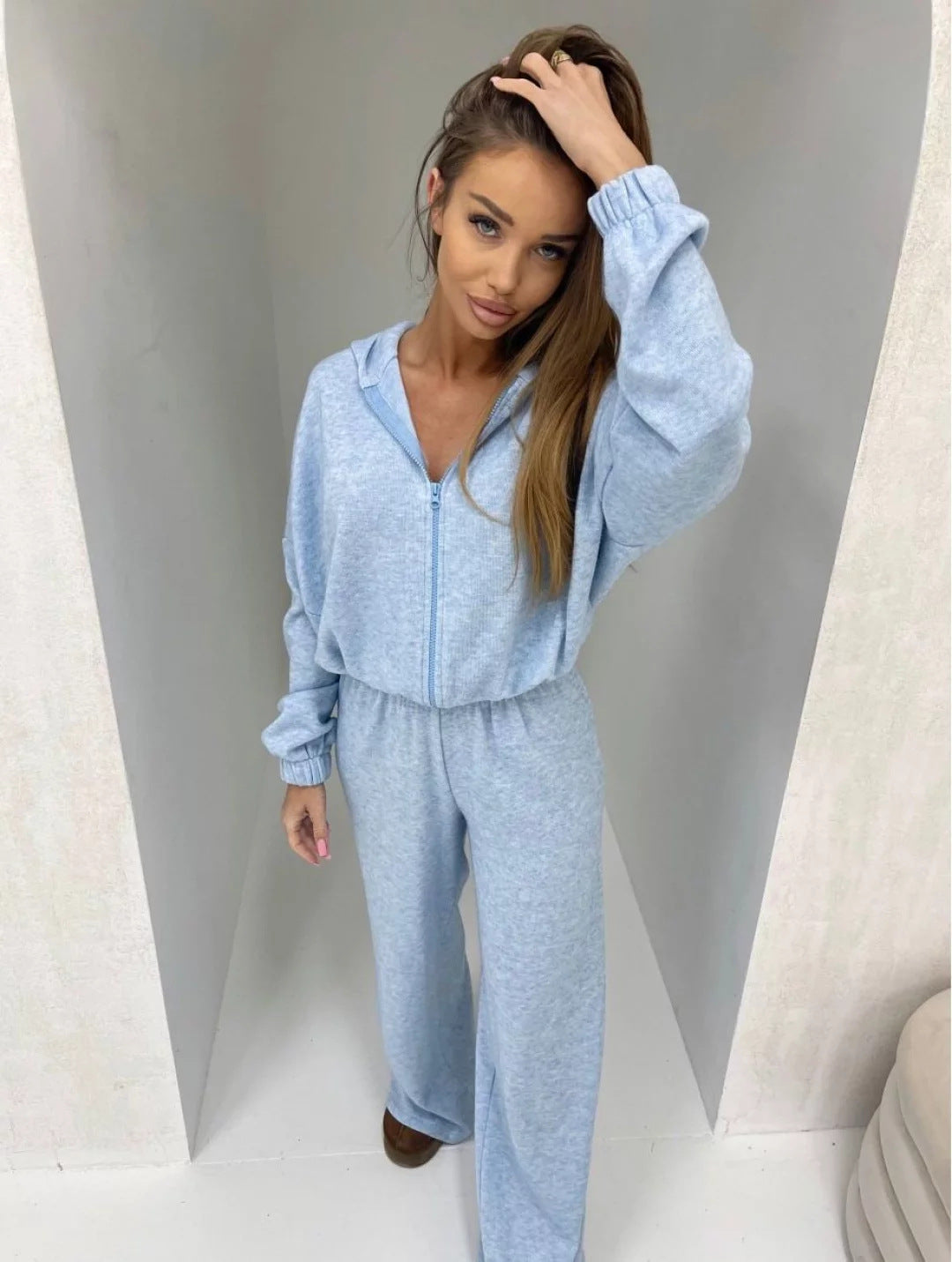 Dames costume à capuche luxueux en molleton doux Chic und Stil