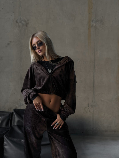 Ladies Sports Velvet Hoodie and Chic Jogging Pants