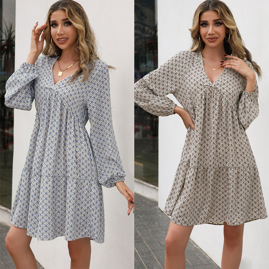 Robe midi pour femmes avec des manches bouffantes et un décolleté en V Chic und Stil