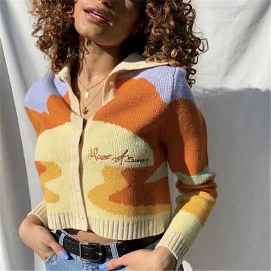 Cardigan en tricot à la mode pour femmes avec un mélange de motifs contrastés Chic und Stil