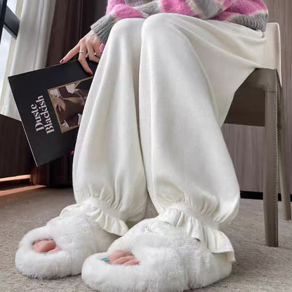 Comfortable palazzo pants for women in shiny material Chic and Style