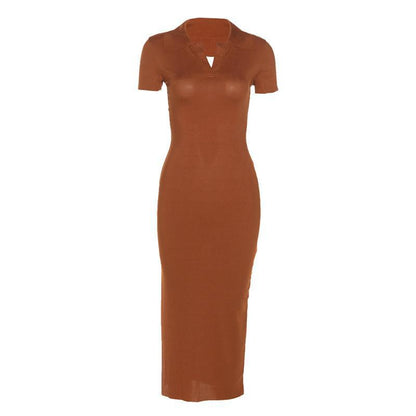 Dames Élégant Robe Maxi avec silhouette étroite et col à la mode Chic und Stil