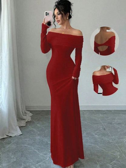 Robe maxi festive pour femmes avec décolleté off-shoulder et coupe près du corps Chic und Stil