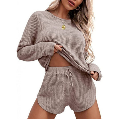 Ensemble décontracté en tricot gaufré pour femmes avec top court confortable et shorts Chic und Stil