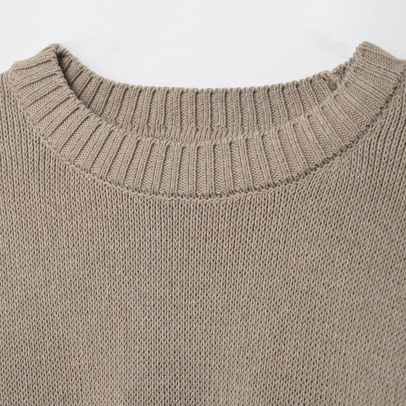 Pull en tricot tendance pour femmes avec coupe décontractée et ourlet large Chic und Stil