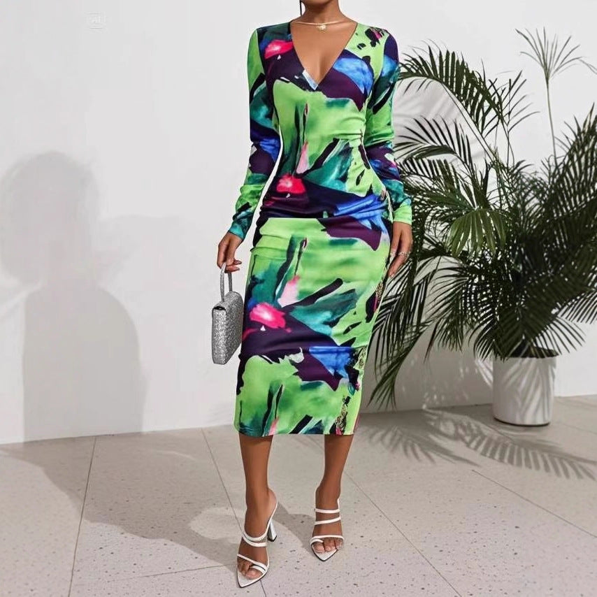 Robe longue à manches longues pour femmes avec décolleté en V profond et imprimé coloré Chic und Stil