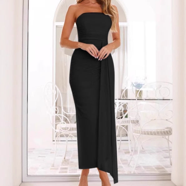 Dames Robe maxi élégante à bretelles avec des détails de drapé raffinés et une fente latérale Chic und Stil