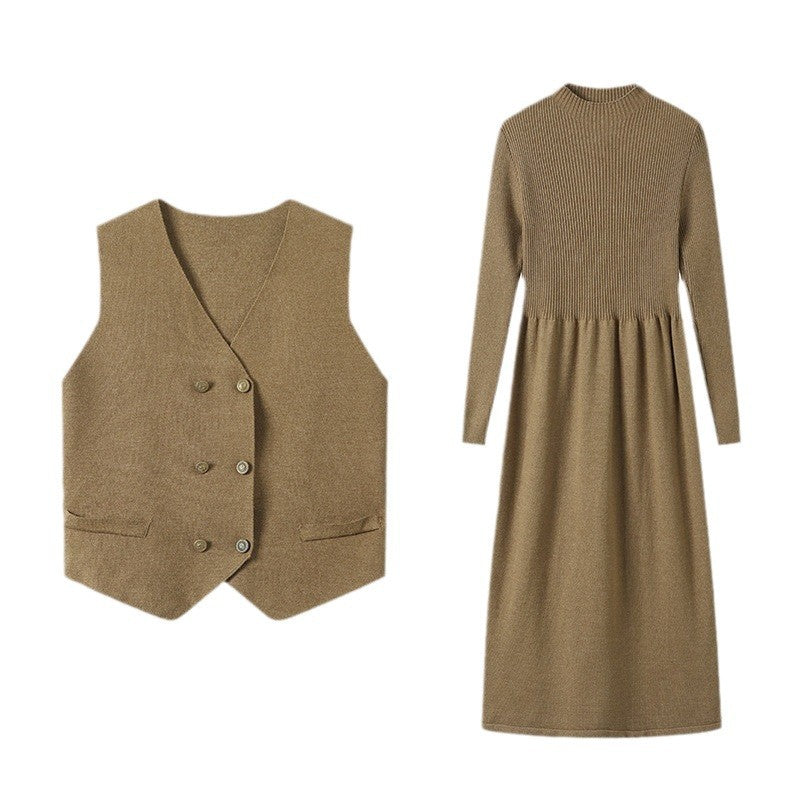 Robe en tricot élégante pour femmes avec un design de blazer chic et de jolis détails de boutons Chic und Stil