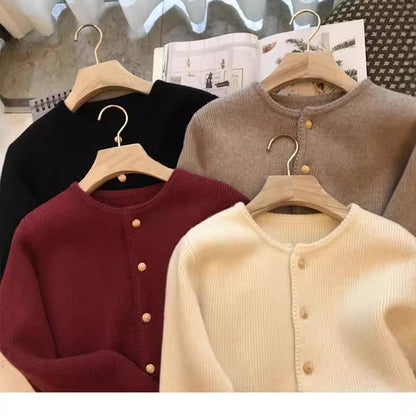 Dames Cardigan luxueux avec détails de boutons Chic und Stil