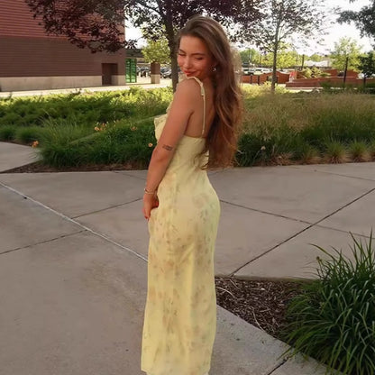 Robe maxi femme avec ornements floraux en dentelle et élégant décolleté en V Chic und Stil