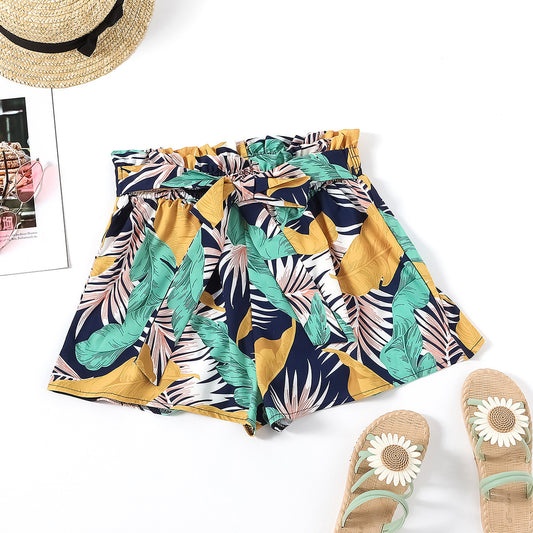 Shorts pour femmes avec motif floral et taille élastique Chic und Stil