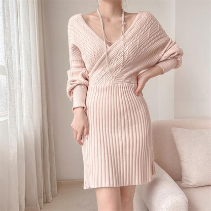 Dames Élégante robe en tricot avec décolleté en V et haut texturé Chic und Stil