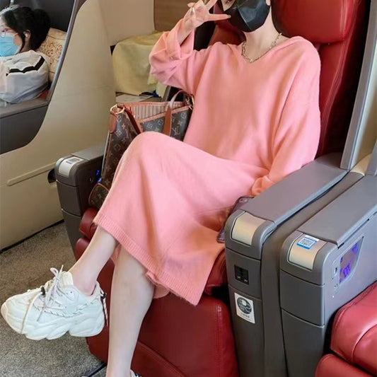Robe en tricot pour femmes avec décolleté en V profond et manches larges Chic und Stil