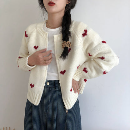 Dames confortable cardigan avec motif en cœur et détail élégant de boutons Chic und Stil