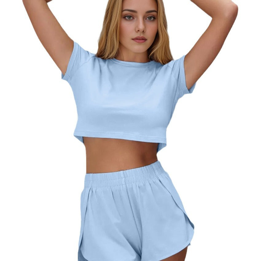Femmes Ensemble de lounge confortable et décontracté avec t-shirt court et shorts Chic und Stil