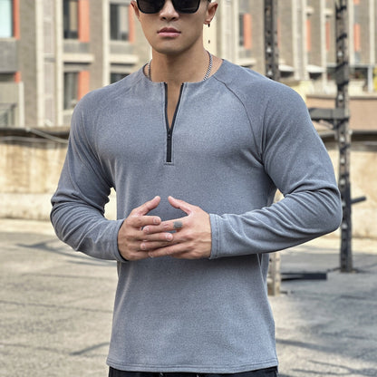Functional T-shirt for men with innovative zipper and breathable structure Chic and Style