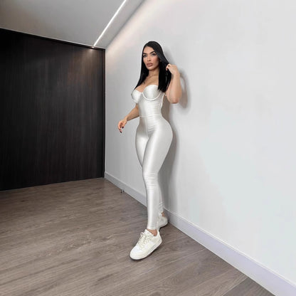 Combinaison ajustée pour femmes avec bustier à armatures Chic und Stil