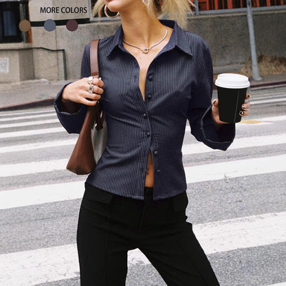 Chemisier rayé cintré pour dames avec col classique Chic und Stil