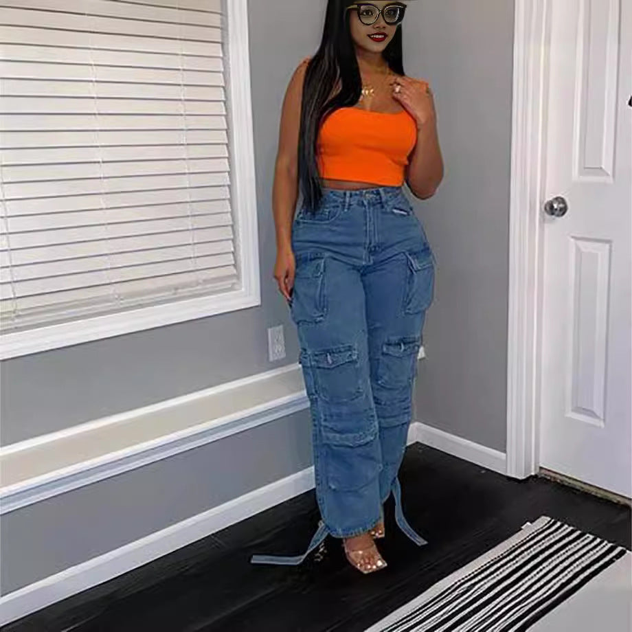 Chic and Style women's cargo pants with practical side pockets and a relaxed fit