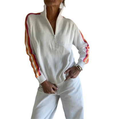 Pull à zip sportif pour femmes avec des rayures colorées Chic und Stil