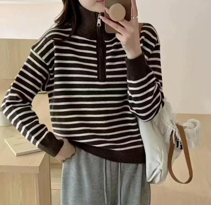 Pull en tricot pour femmes avec courte fermeture éclair et motif rayé tendance Chic und Stil