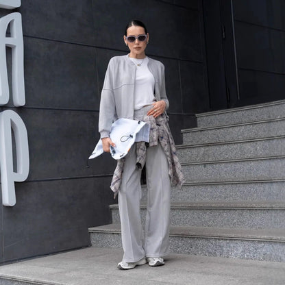 Chic and Style women's sporty lounge set with short jacket and wide pants