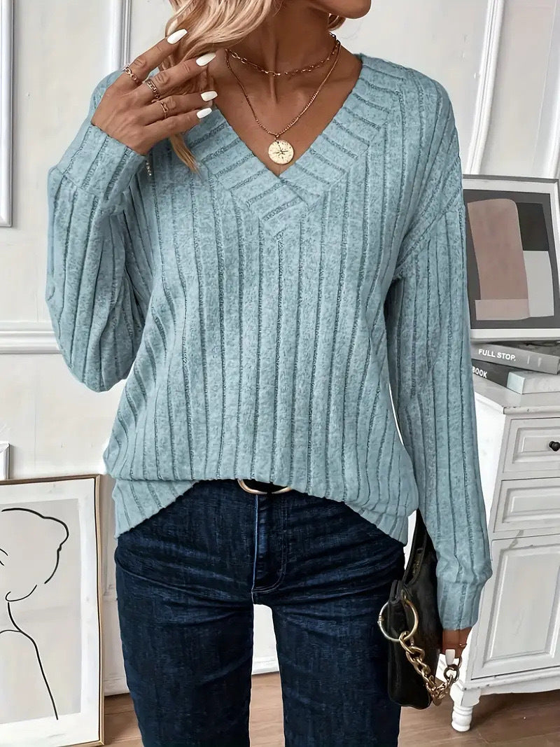 Dames Pull et tricot élégant à encolure en V avec design côtelé Chic und Stil