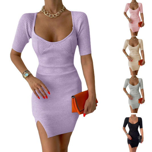 Robe tricot flatteuse pour femmes avec des manches courtes et des fentes latérales Chic und Stil