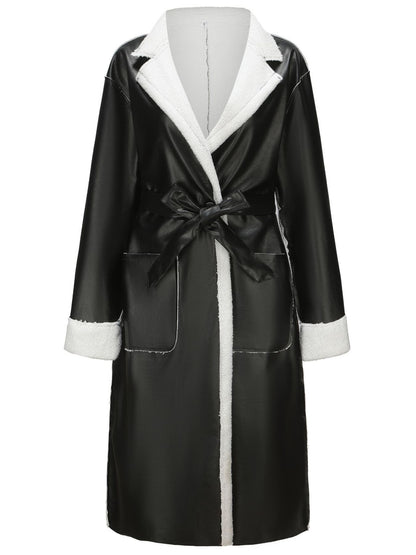 Luxurious bathrobe for women in soft fleece Chic und Stil