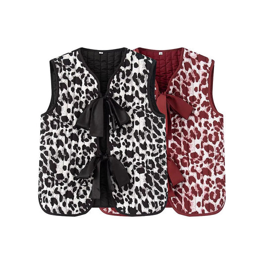 Dames gilet matelassé avec motif animal à la mode et nœud décoratif Chic und Stil
