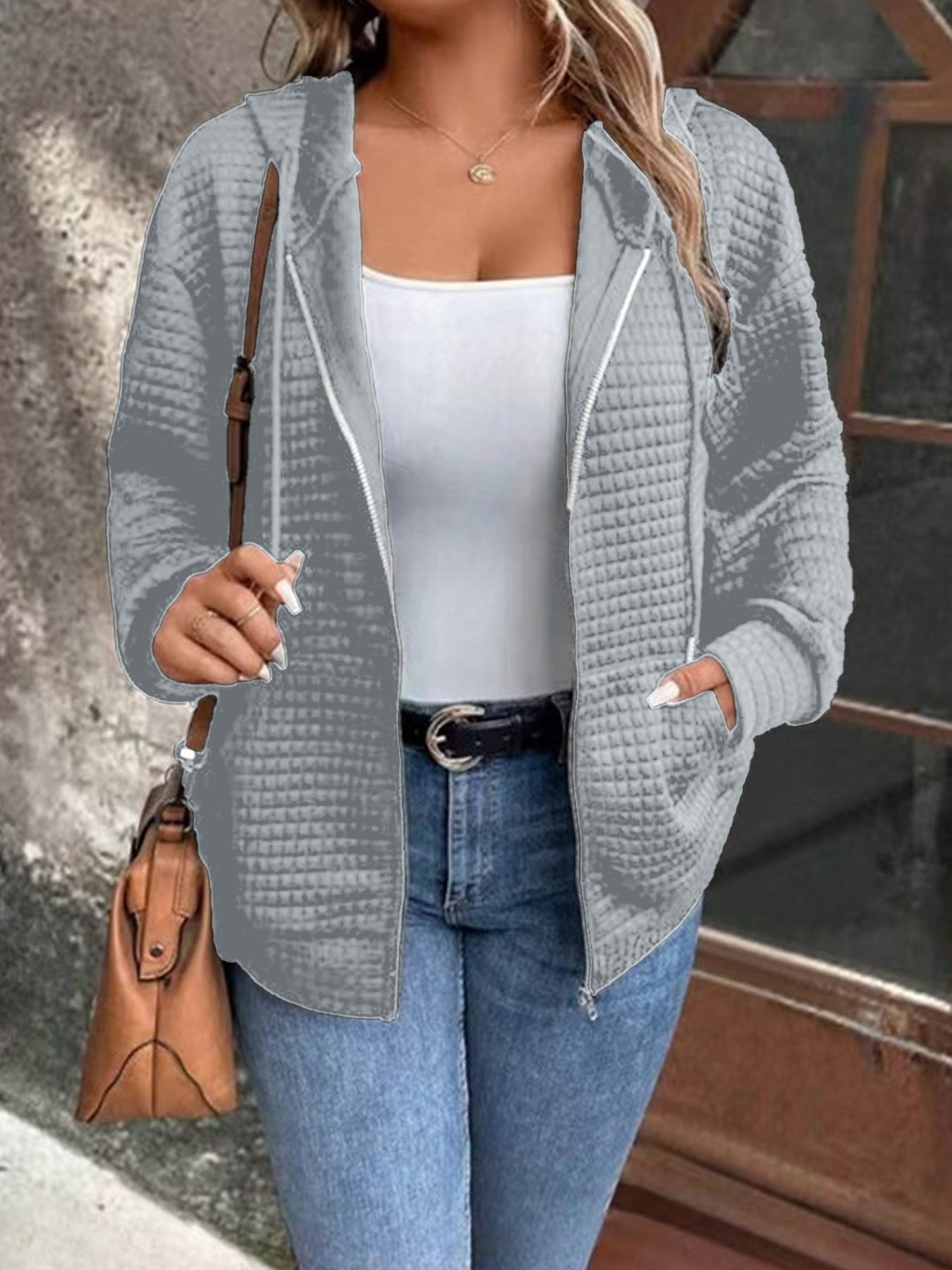 Ladies zippered quilted jacket with kangaroo pocket Chic and Style