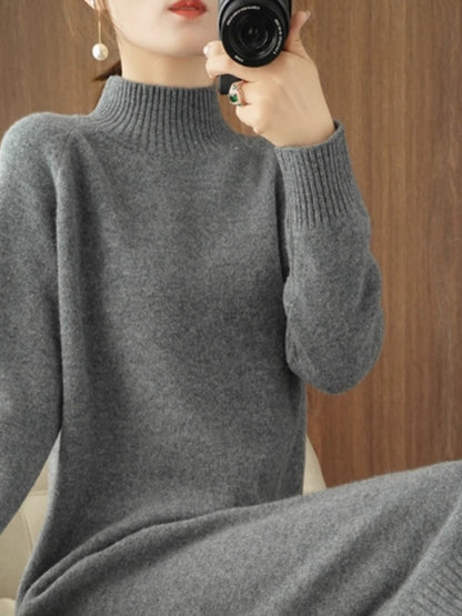Robe en tricot pour femmes avec col haut et coupe légèrement oversize Chic und Stil