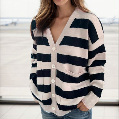 Dames Gilet en tricot décontracté avec décolleté V profond et motif rayé Chic und Stil