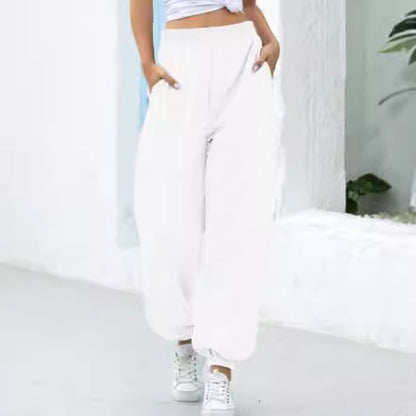 Casual pants for women with elastic waistband and side pockets Chic and Style
