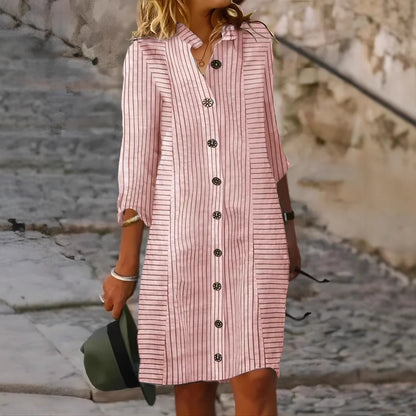 Robe chemise rayée pour femmes avec patte de boutonnage et manches 3/4 Chic und Stil