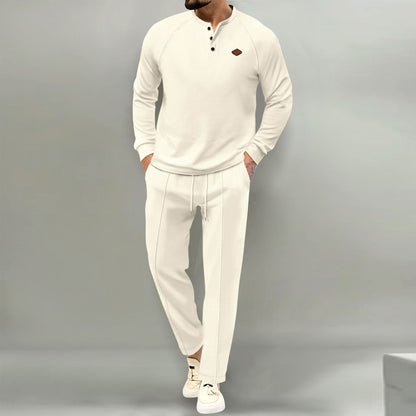 Chemise à manches longues décontractée pour hommes avec patte de boutonnage et pantalons de jogging élégants Chic und Stil