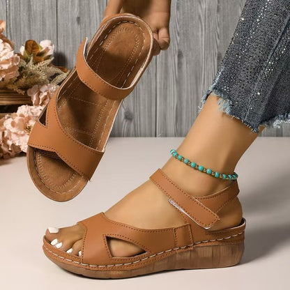 Sandales compensées confort ajustables pour dames Chic und Stil