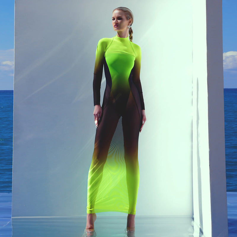 Dames Élégante et ajustée robe de sport avec col haut Chic und Stil