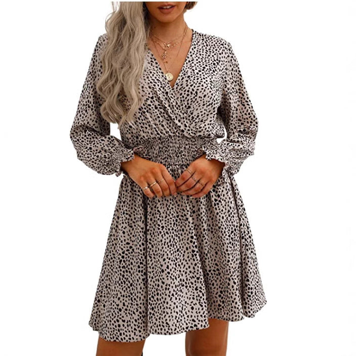 Robe élégante pour femmes avec un élastique ajusté et des manches longues Chic und Stil