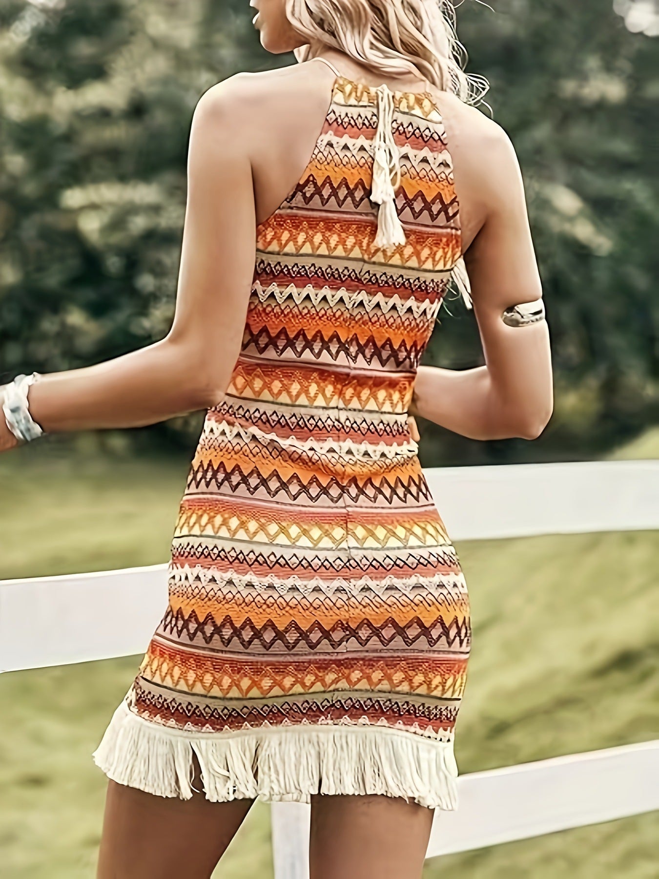 Robe d'été pour femmes avec ourlet en crochet et motif ethnique Chic und Stil