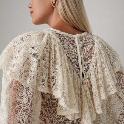 Blouse pour femmes avec volants volumineux et motif en dentelle Chic und Stil