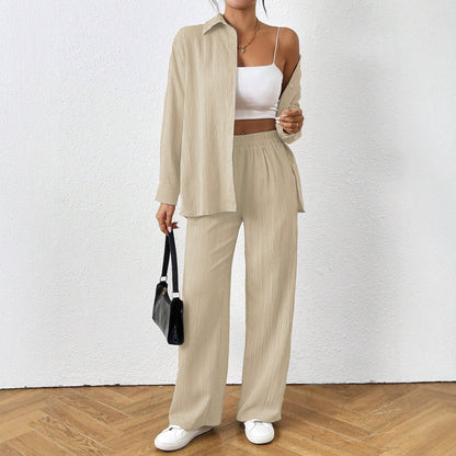 Casual women's set with fitted top and loose pants Chic and Style