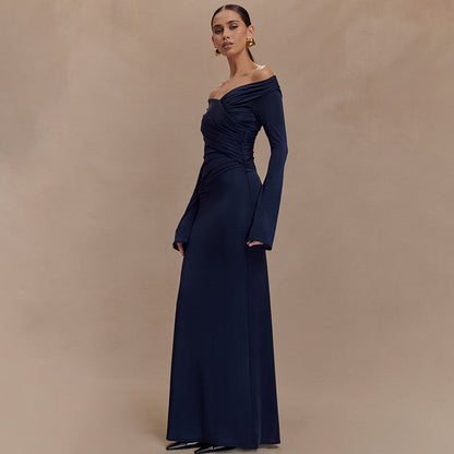 Robe maxi élégante pour femmes avec design décolleté et détails enroulés Chic und Stil