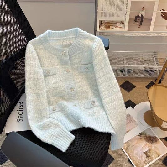 Dame cardigan avec poches et boutons décoratifs Chic und Stil