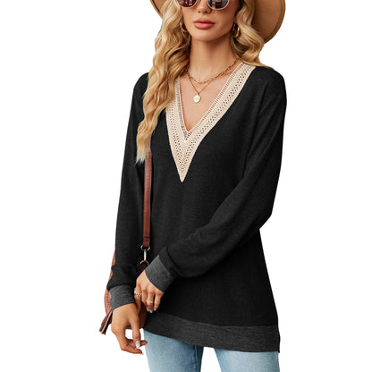 Pull en viscose pour femmes avec un décolleté en V ludique et de délicats accents en crochet Chic und Stil
