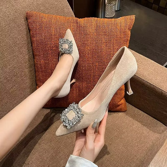Dames élégantes escarpins avec incrustations de strass scintillantes et design moderne Chic und Stil