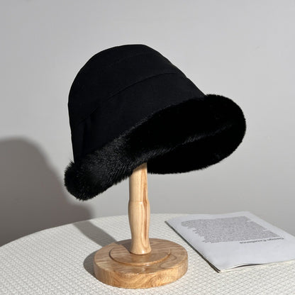 Dames Chaleureux et élégant bonnet en fourrure Chic und Stil