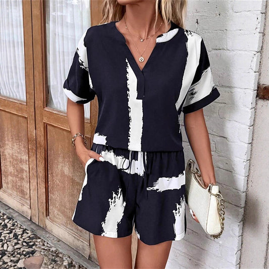 Salopette d'été pour femmes avec un élégant décolleté en V et des poches pratiques Chic und Stil